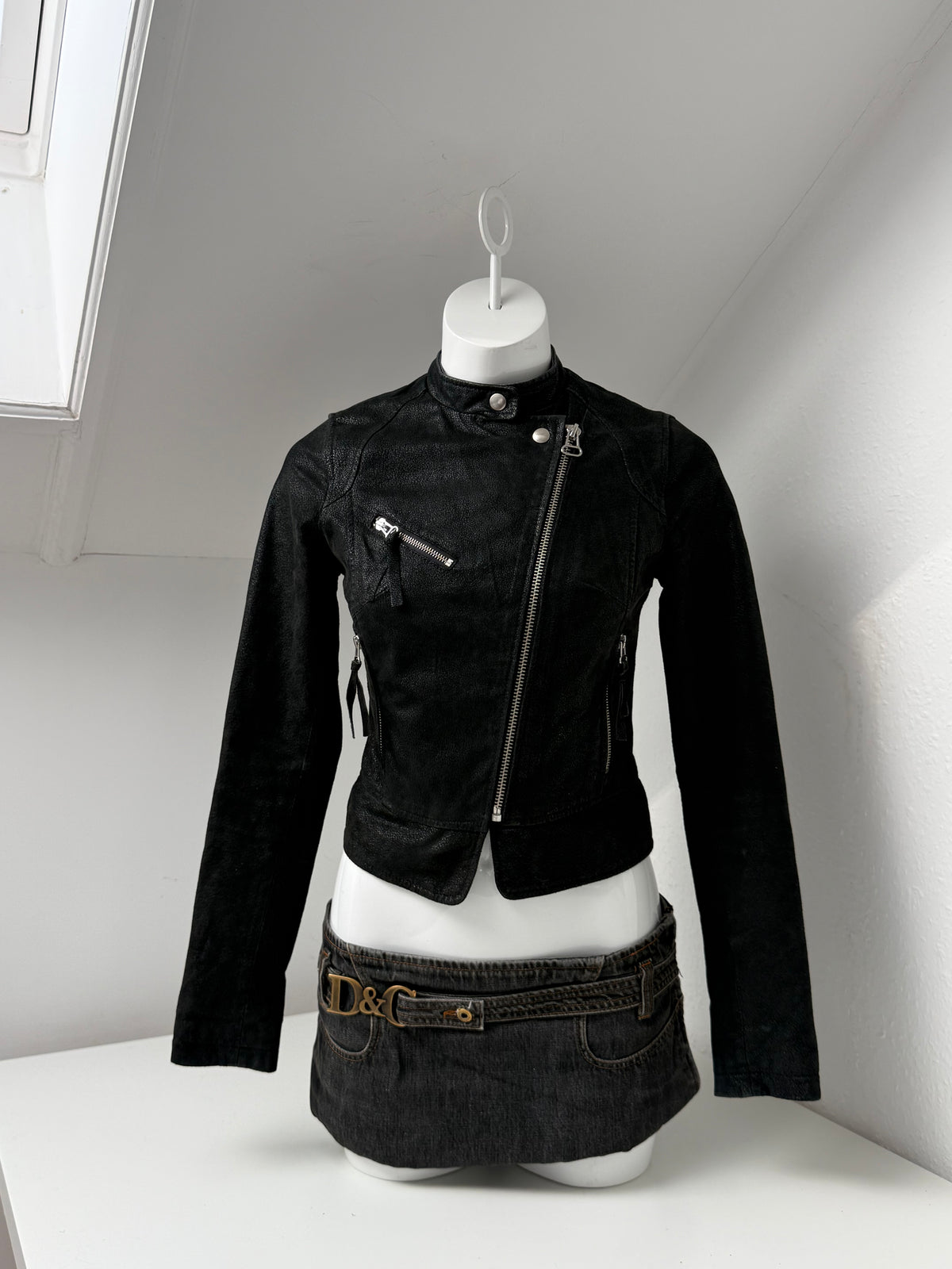 Vintage Leather Jacket (UK8)