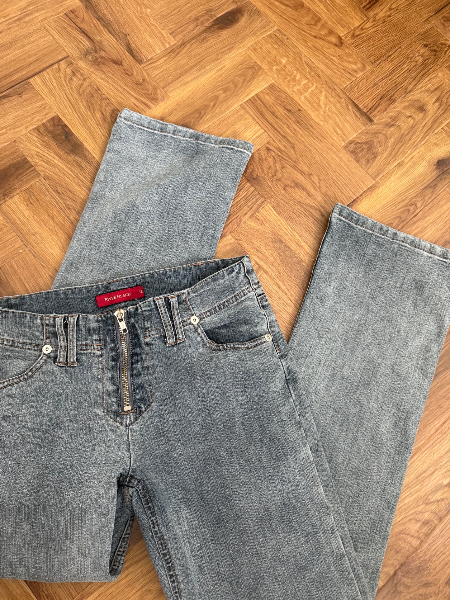 Low Rise Y2K Jeans (UK12)