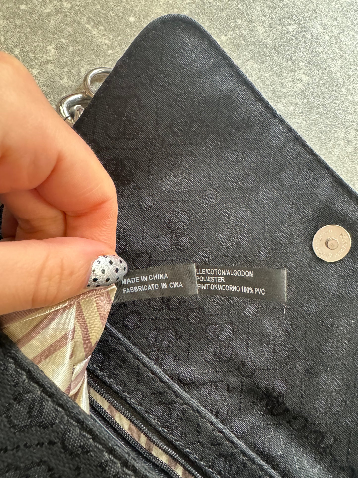 Guess Shoulder Bag