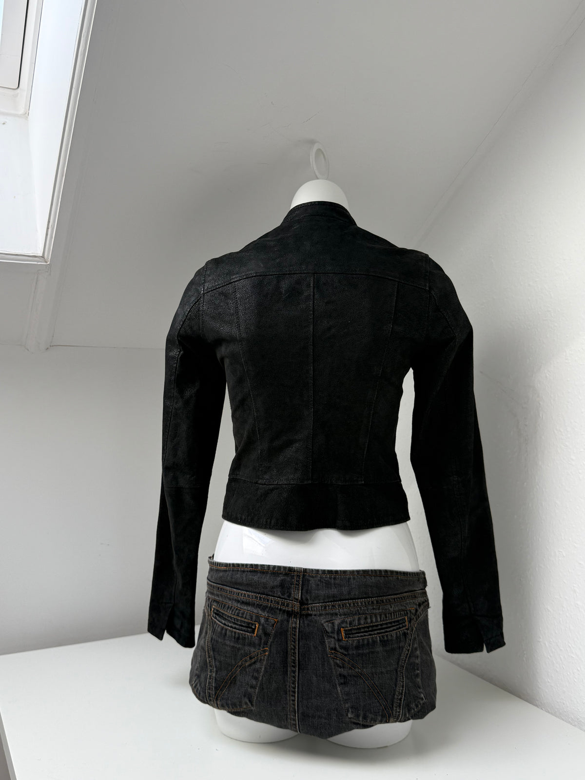 Vintage Leather Jacket (UK8)