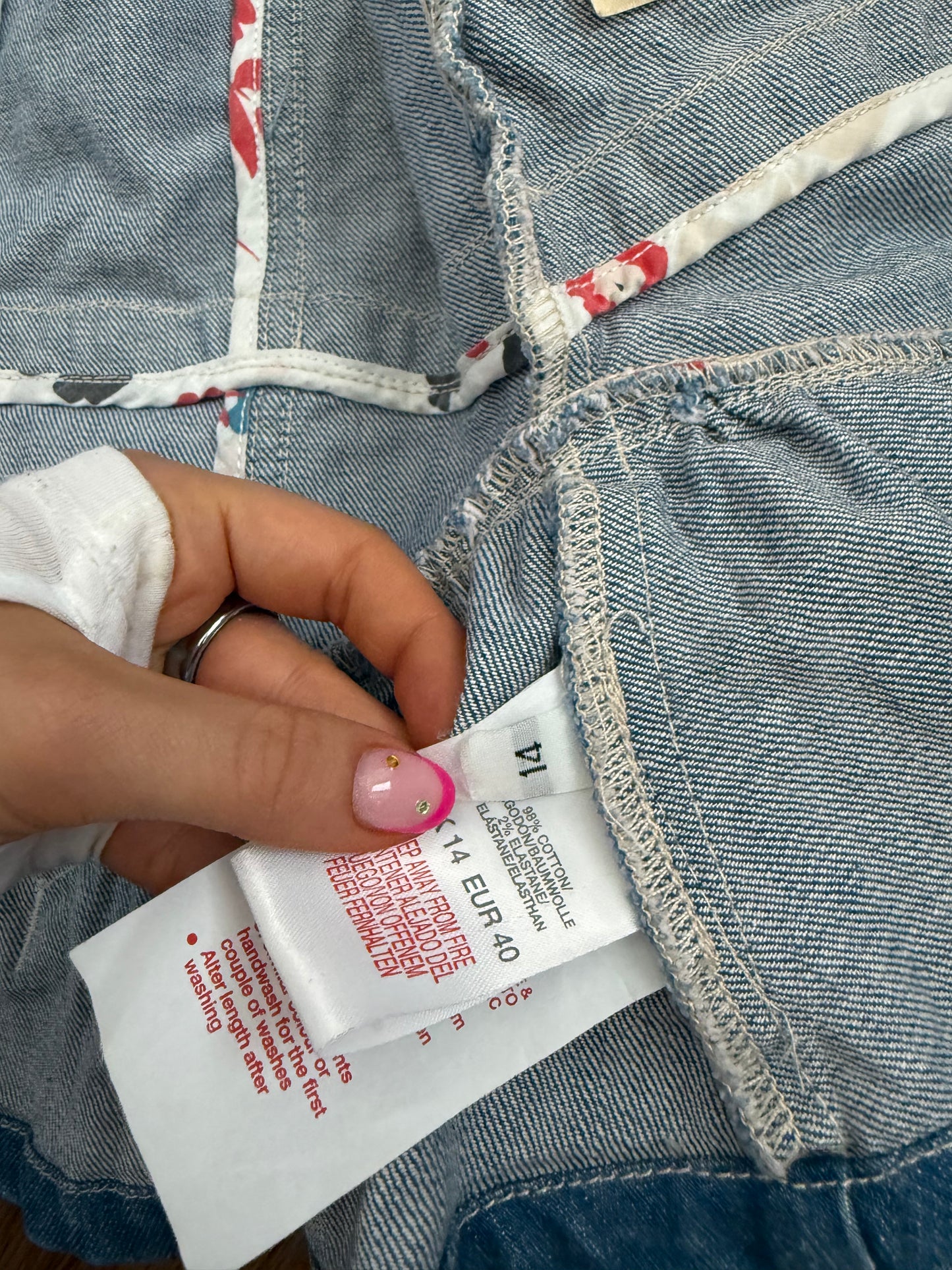 Shortsleeve Fitted Denim Jacket (UK14)