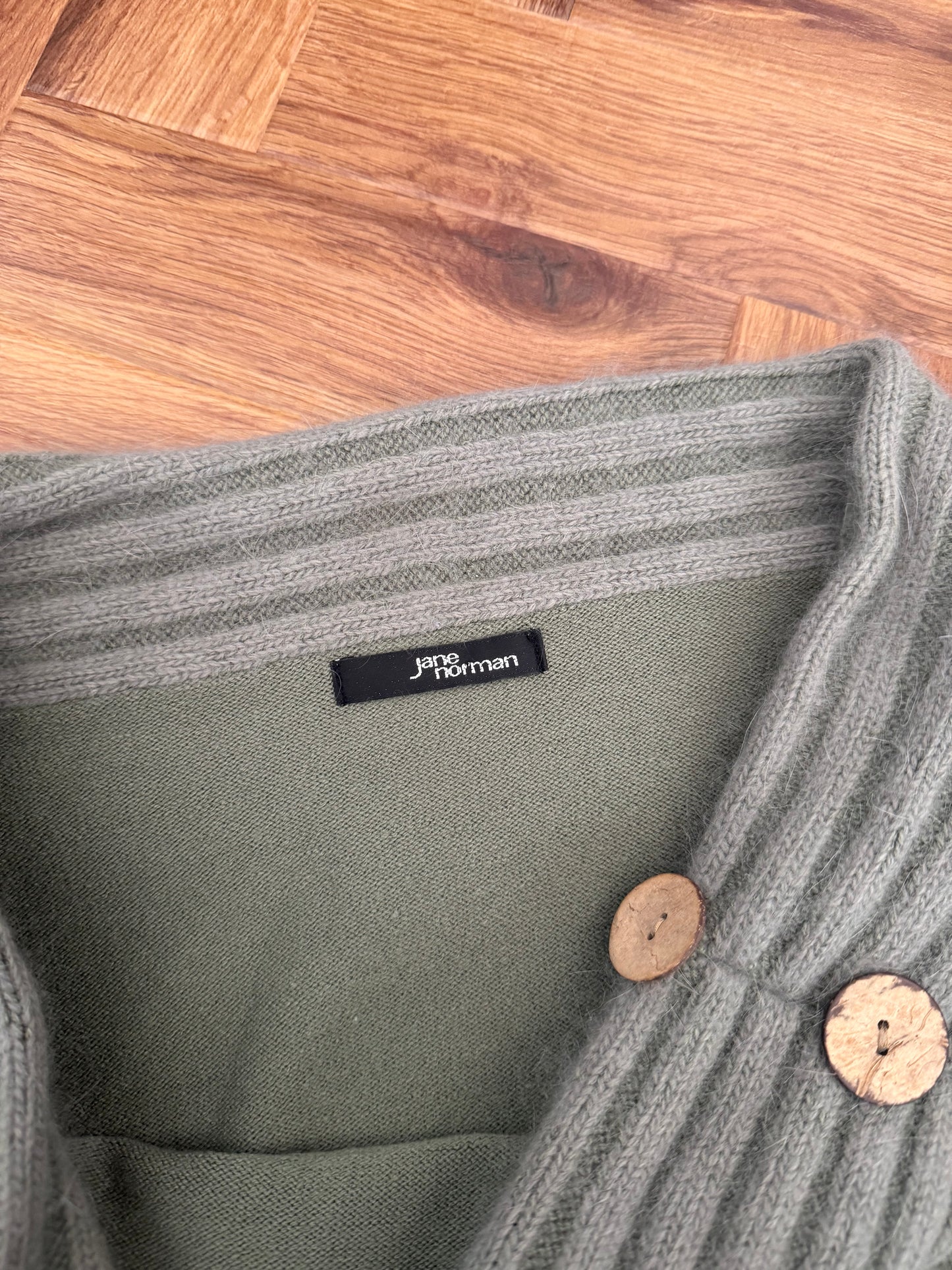 Jane Norman Off The Shoulder Jumper (UK14)
