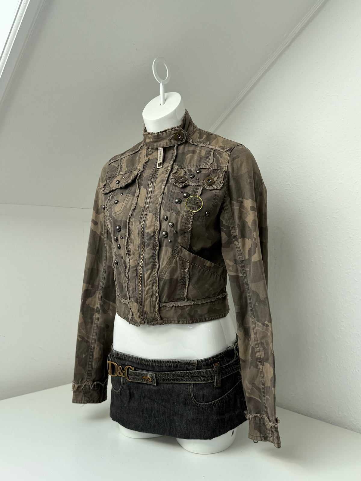 Y2K Cropped Camo Jacket (M)