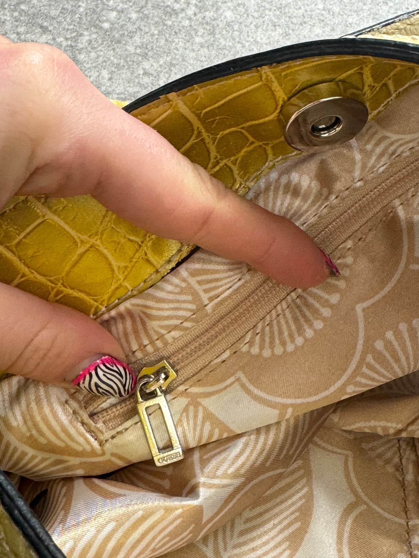 Guess Yellow Shoulder Bag