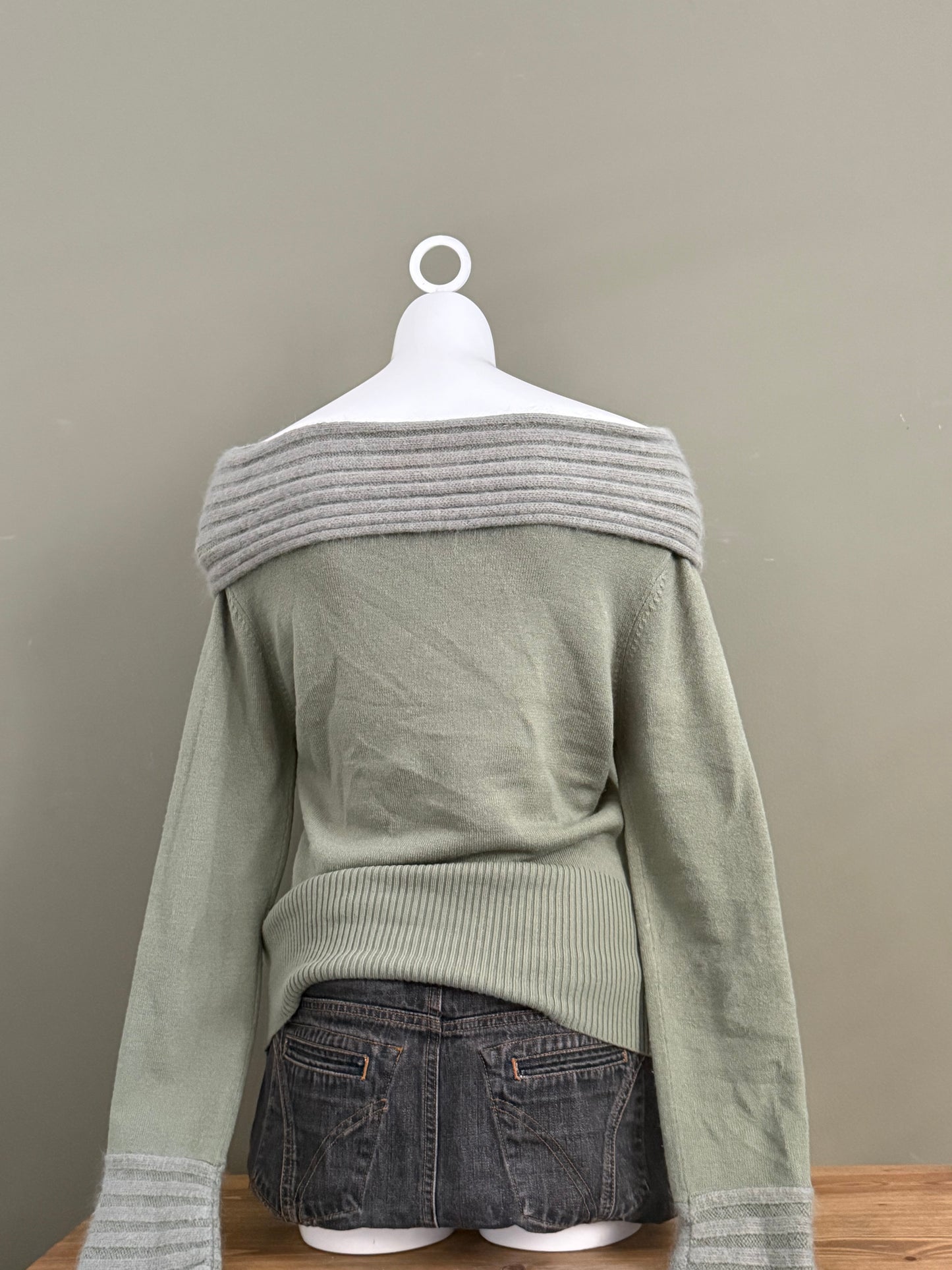 Jane Norman Off The Shoulder Jumper (UK14)