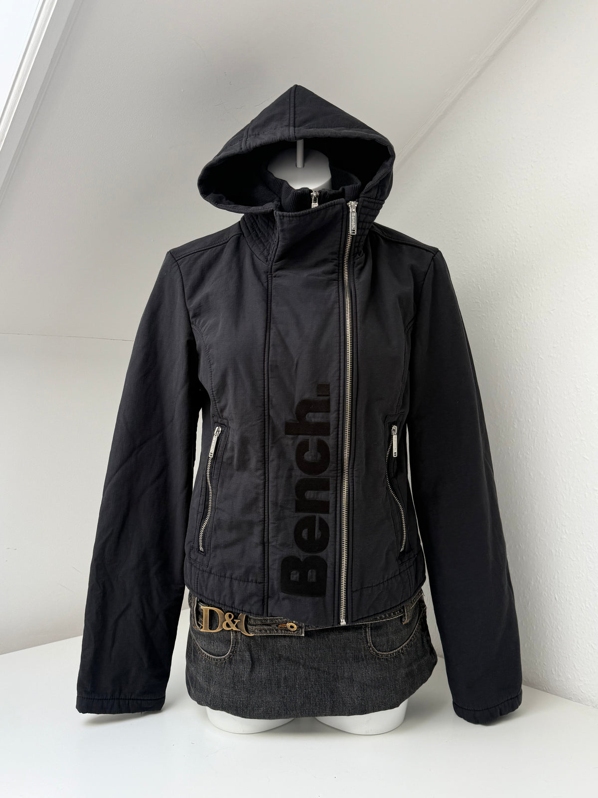 Bench Jacket (L)