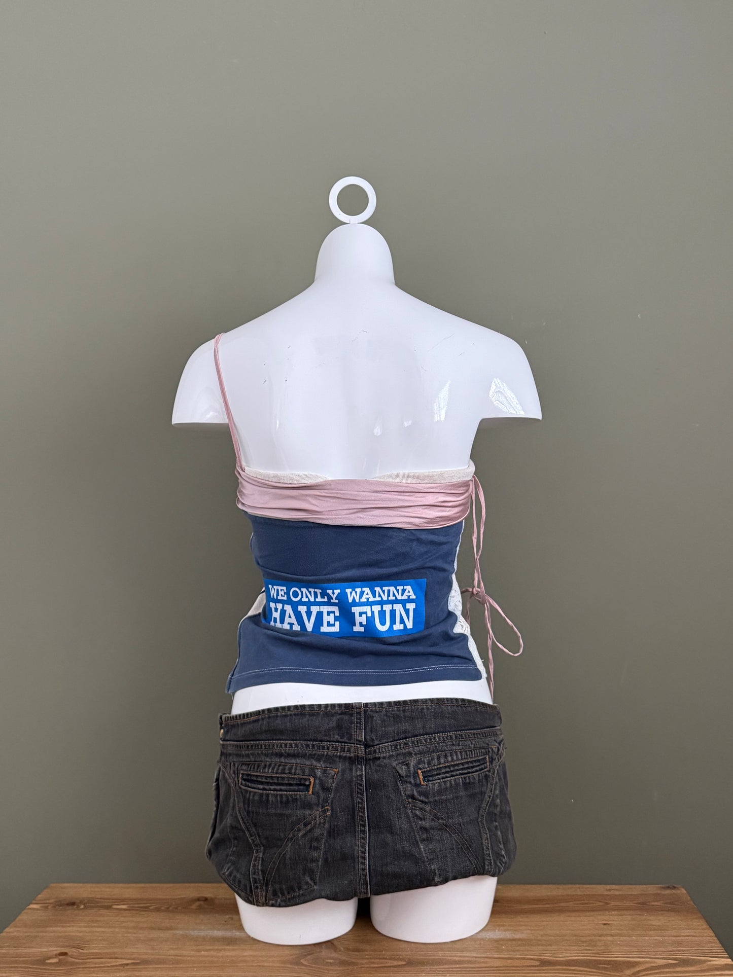 Vintage Dolce & Gabbana Baseball Chick Sports Graphic Tank Top (XS)