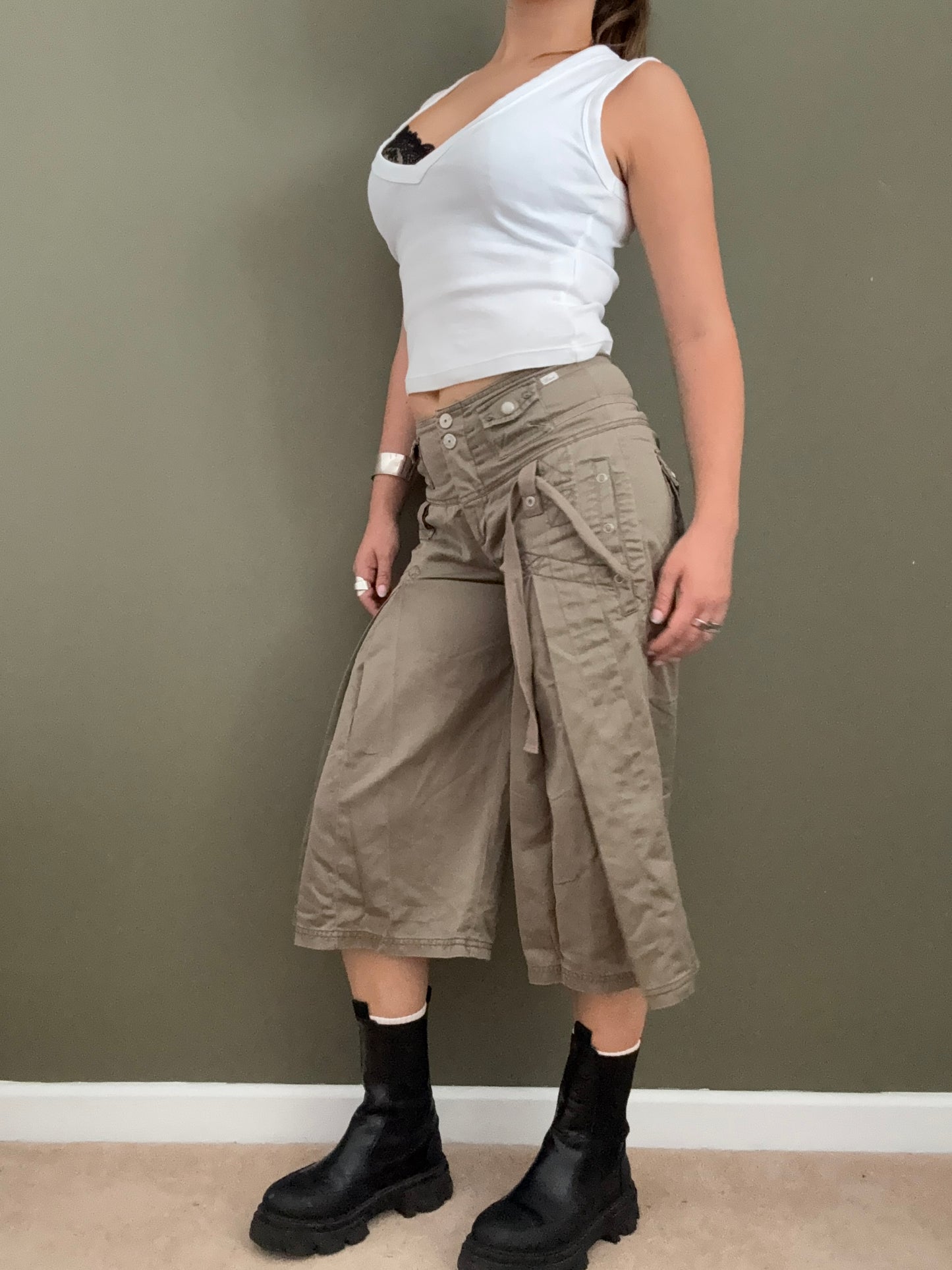 Diesel Capri Trousers (28)