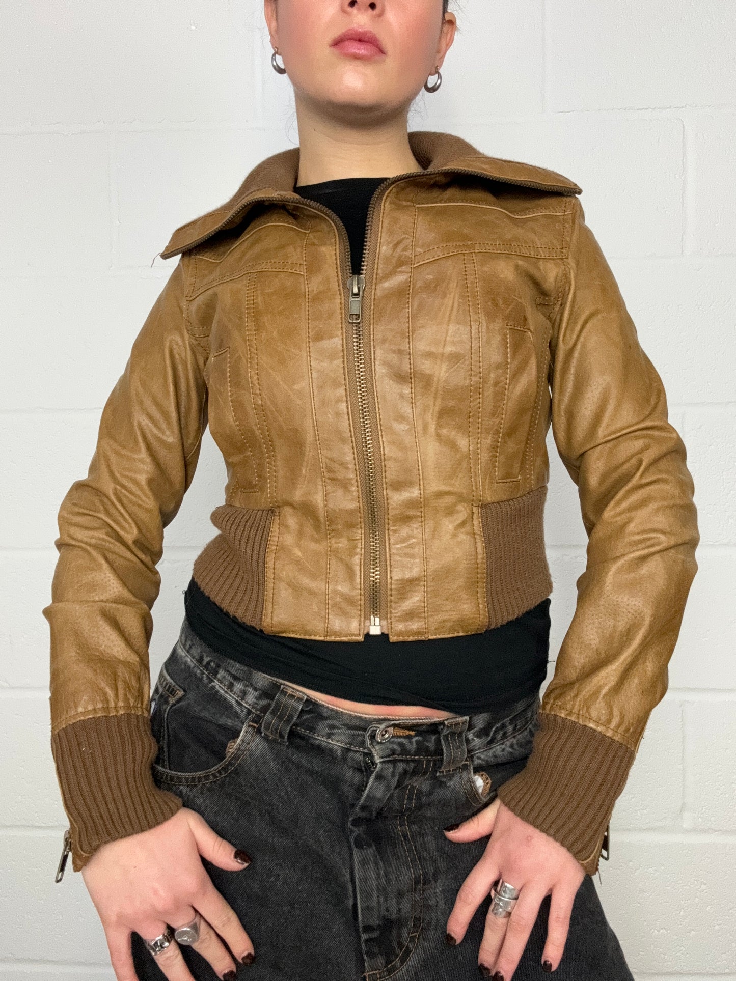 Fitted Y2K Leather Jacket (UK8)