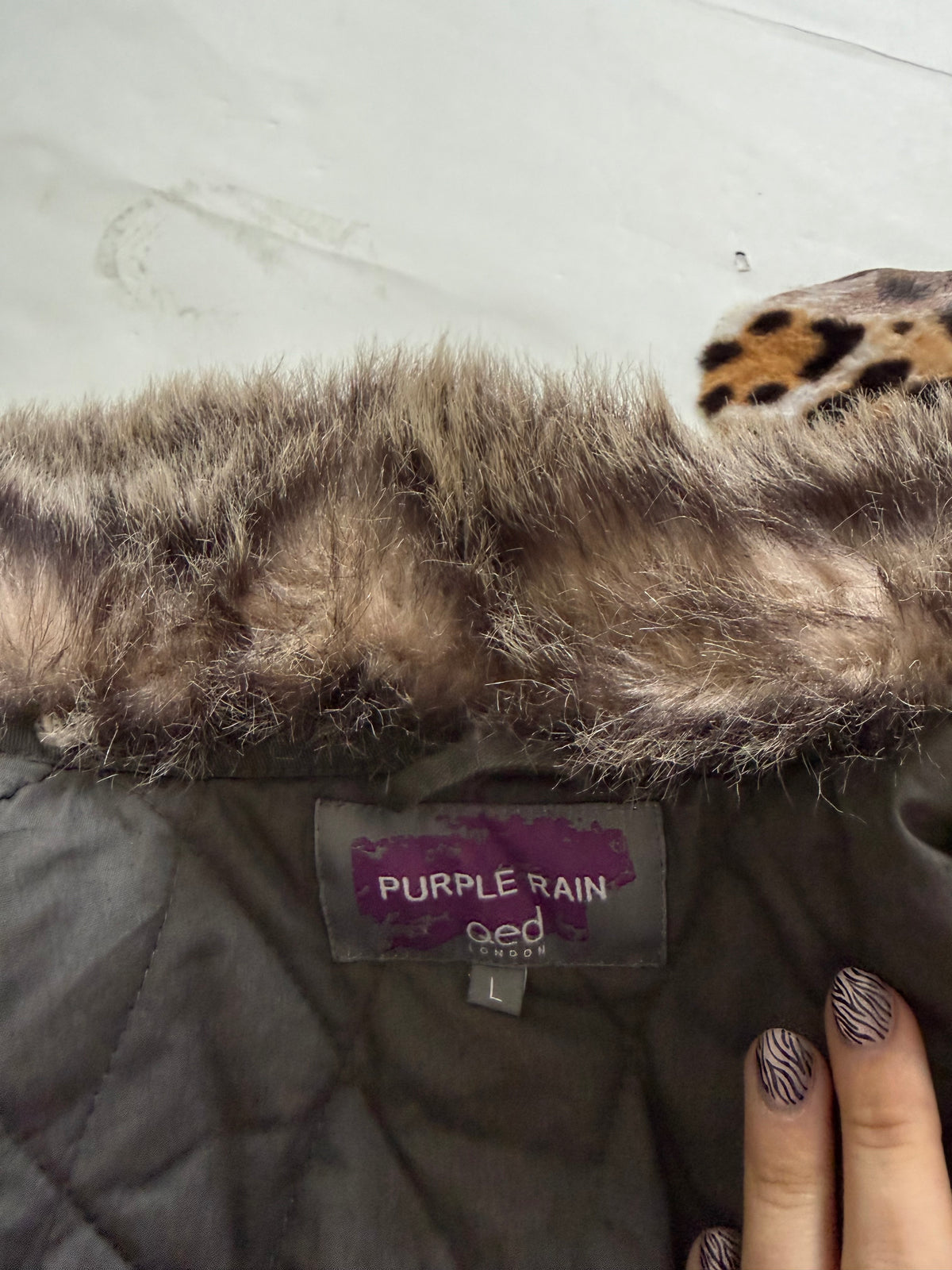 Cropped Vintage Bomber Jacket (L)