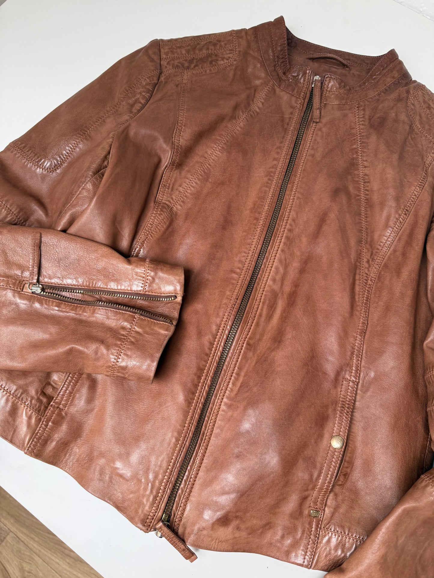 Hugo Boss Leather Jacket (M)