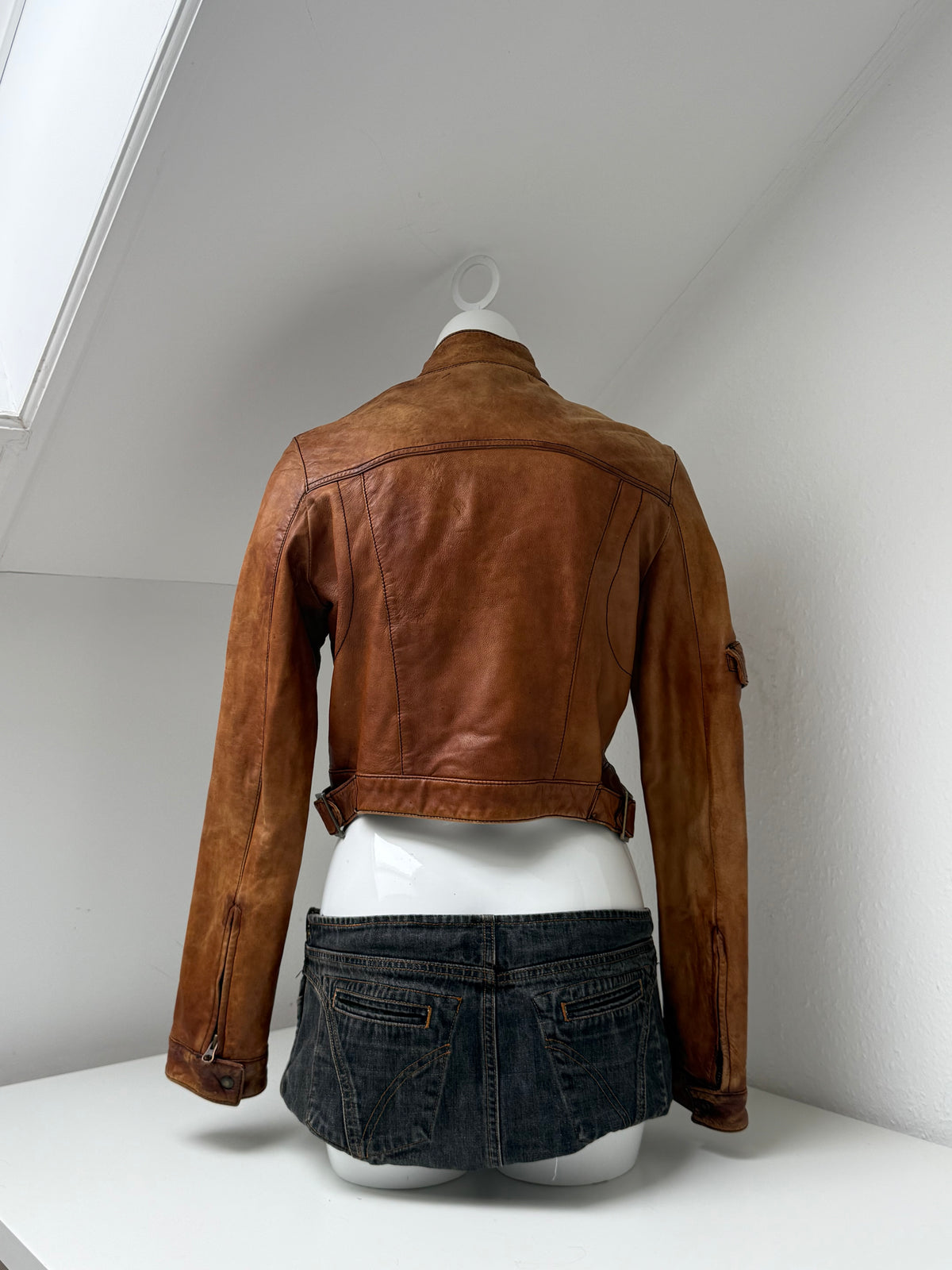 Vintage Cropped Leather Jacket (L)