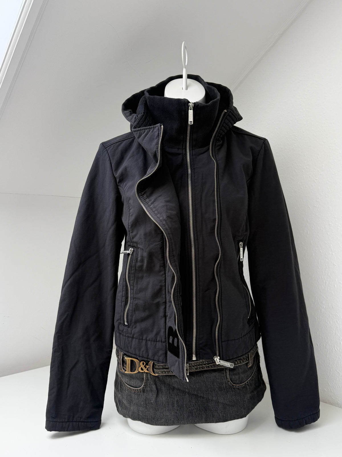 Bench Jacket (L)