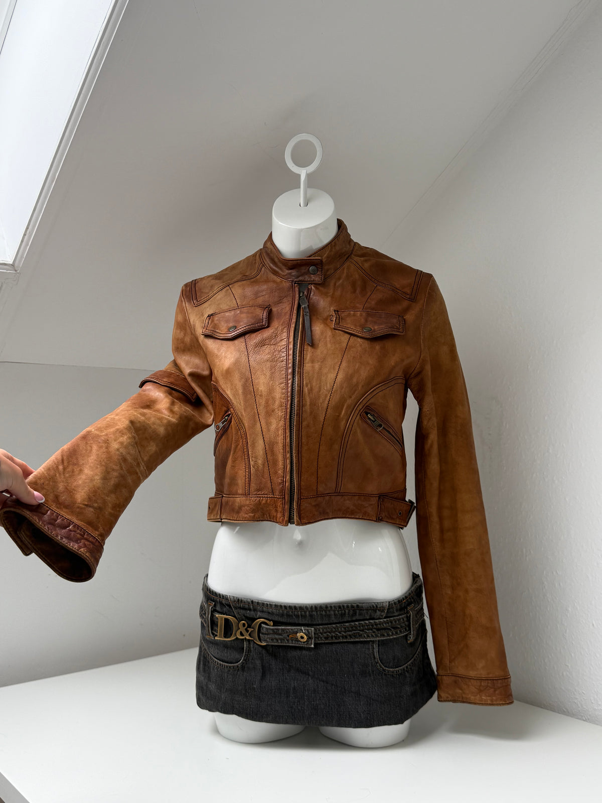 Vintage Cropped Leather Jacket (L)
