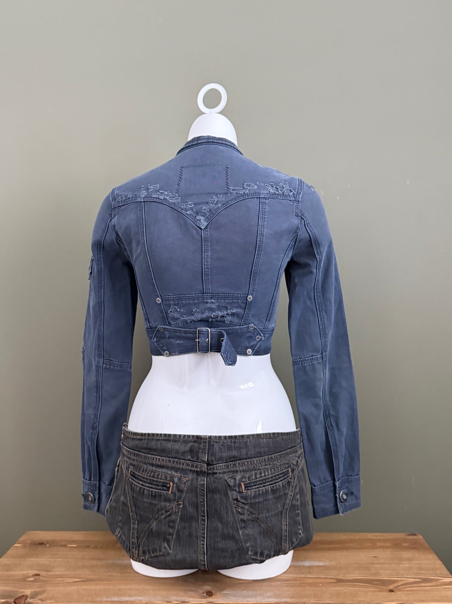 Cropped Y2K Distressed Jacket (UK8)