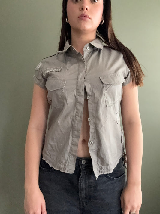 Y2K Cargo Shirt (M)