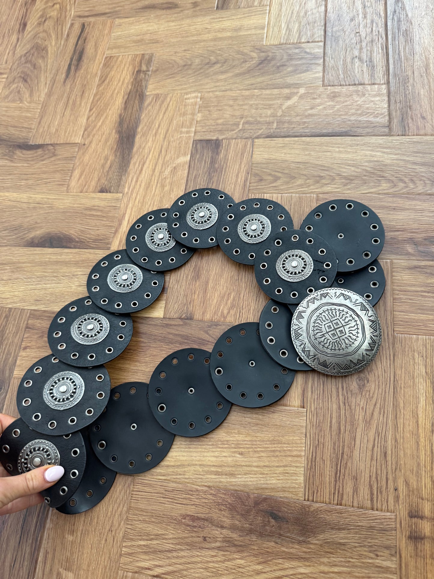 Leather Studded Circle Belt (M)
