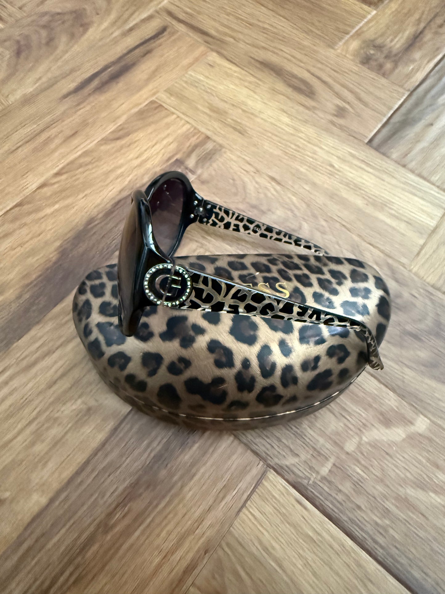 Guess Oversized Sunglasses