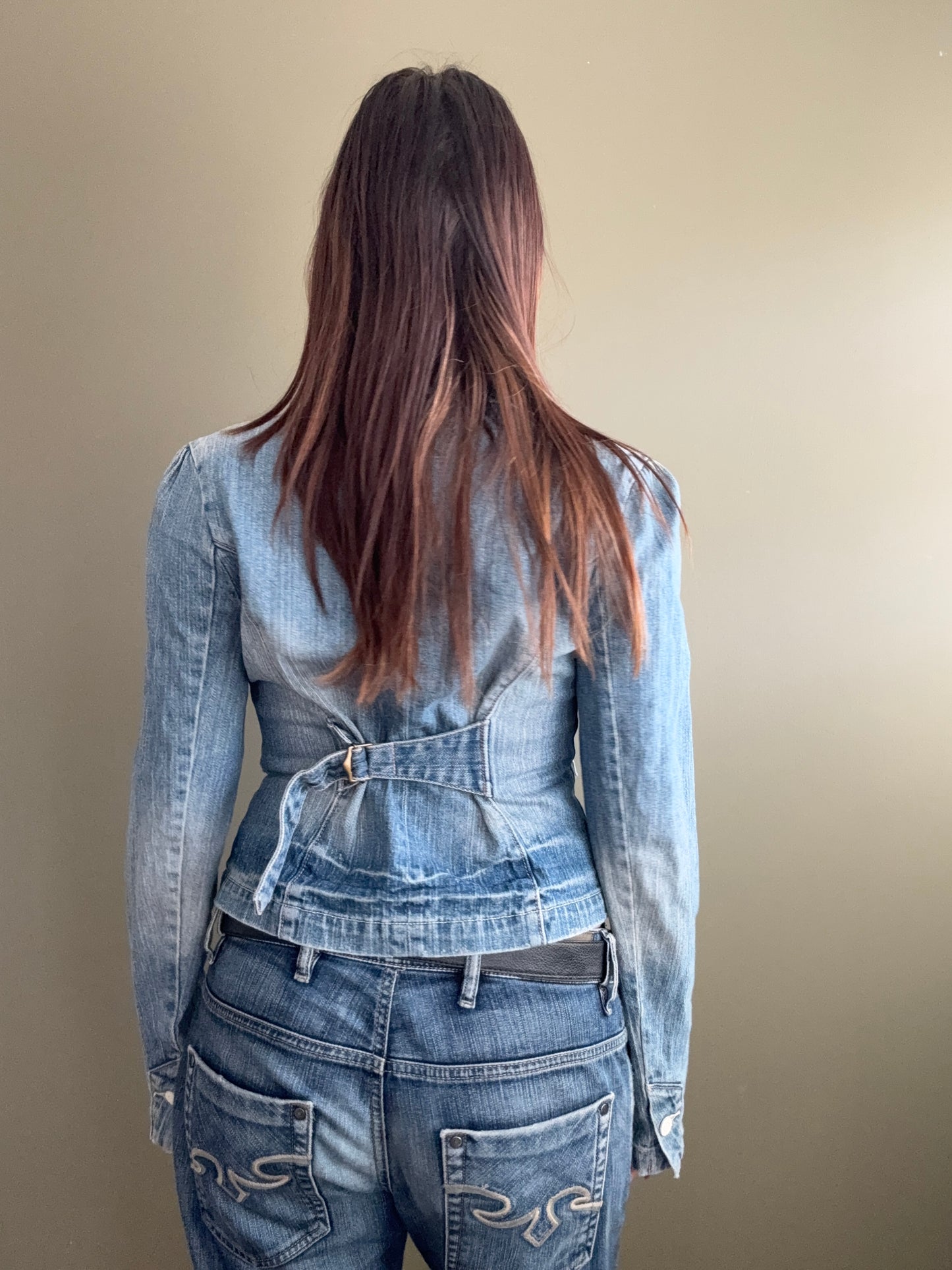 Levi Fitted Denim Jacket (M)
