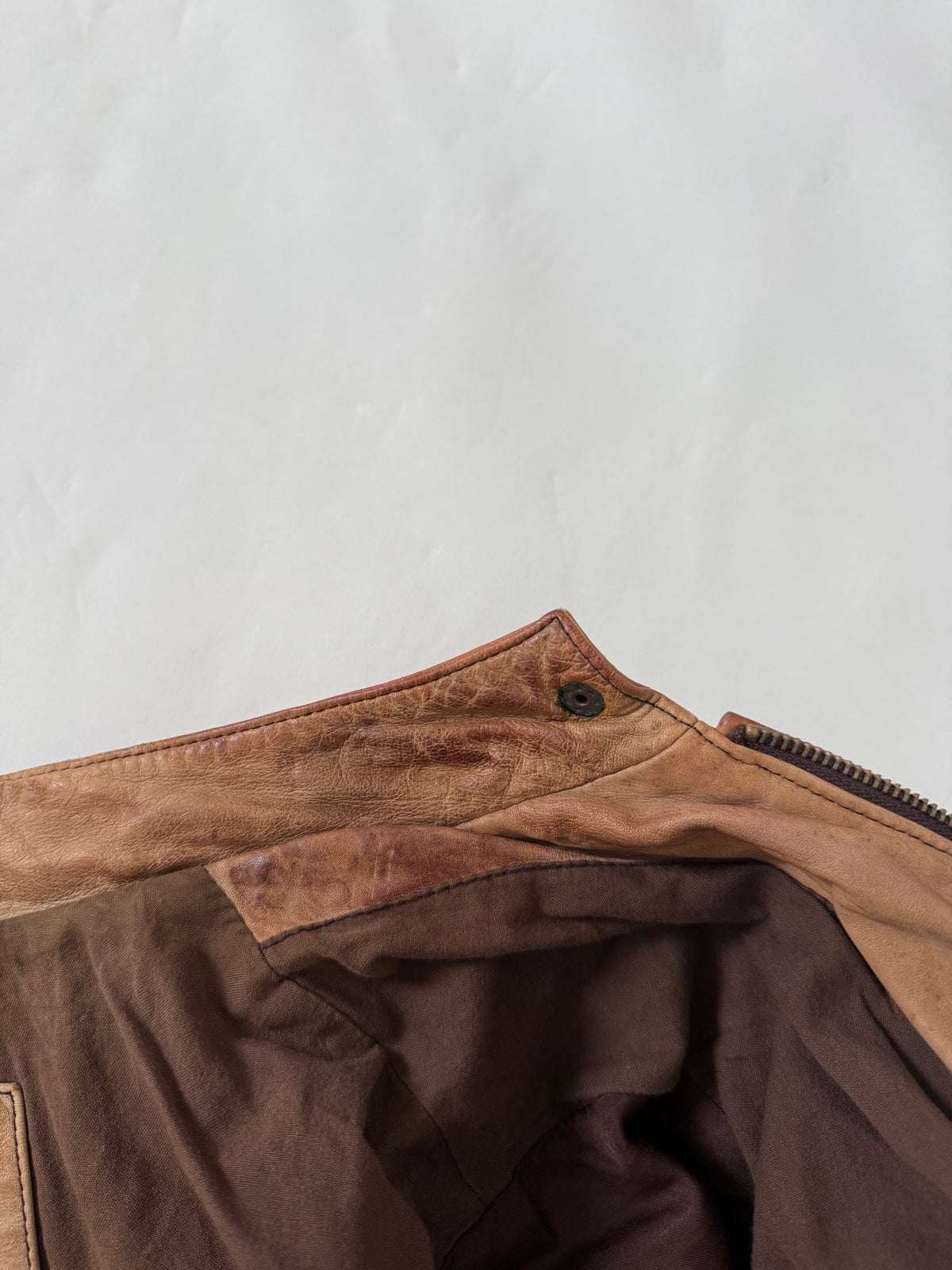 Vintage Cropped Leather Jacket (L)
