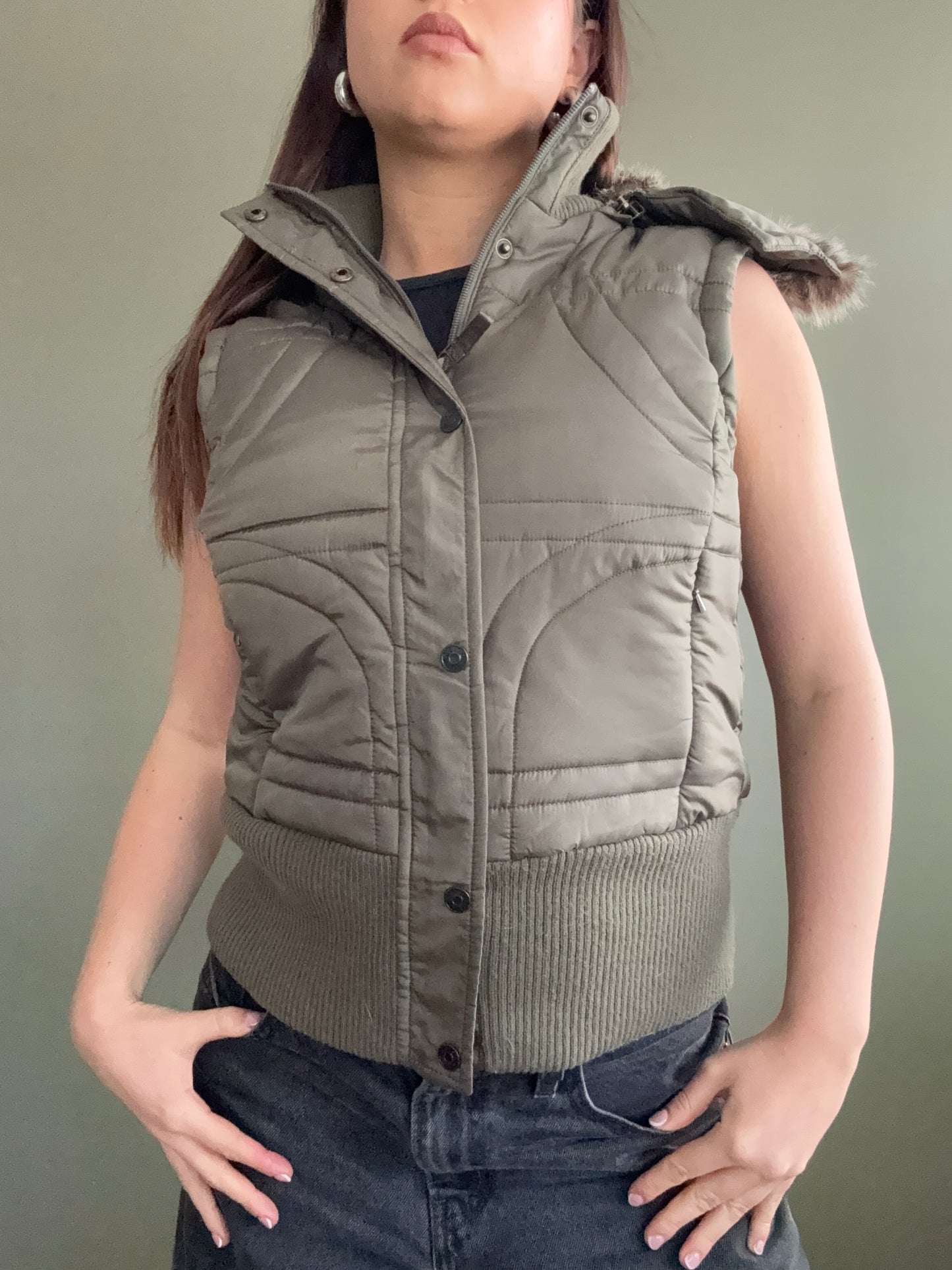 Khaki Gilet (UK8)