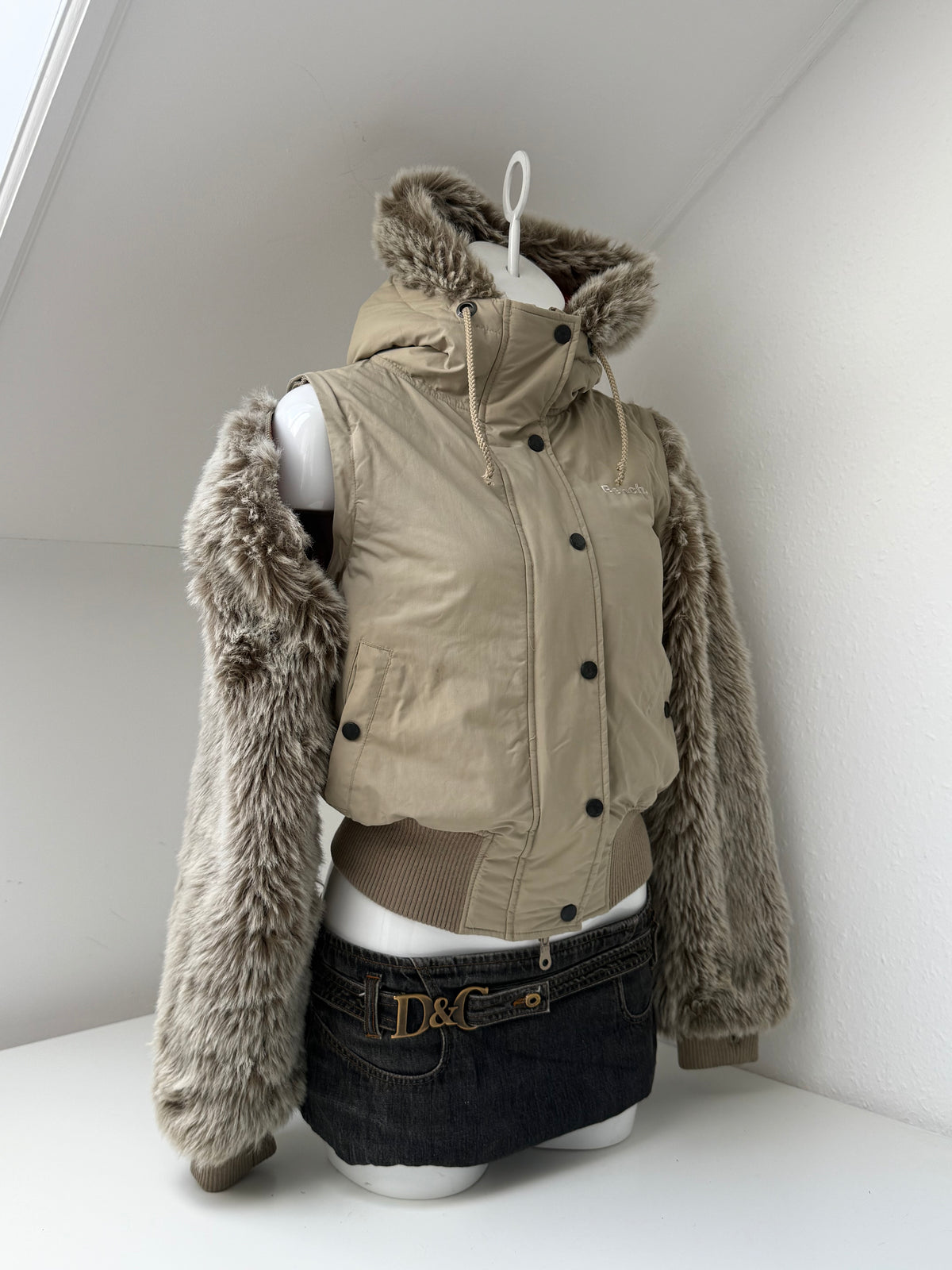 Bench Bomber Jacket (S)